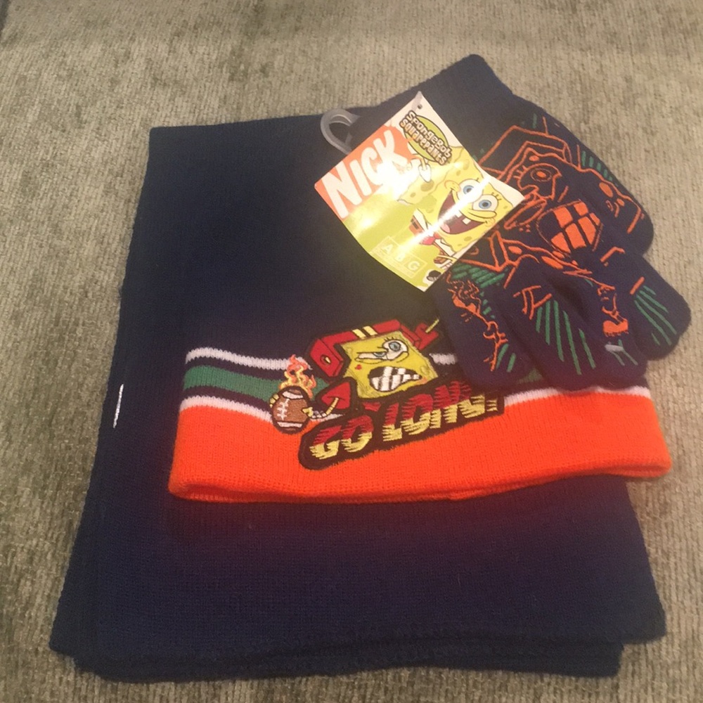 NWT SpongeBob winter accessories set!